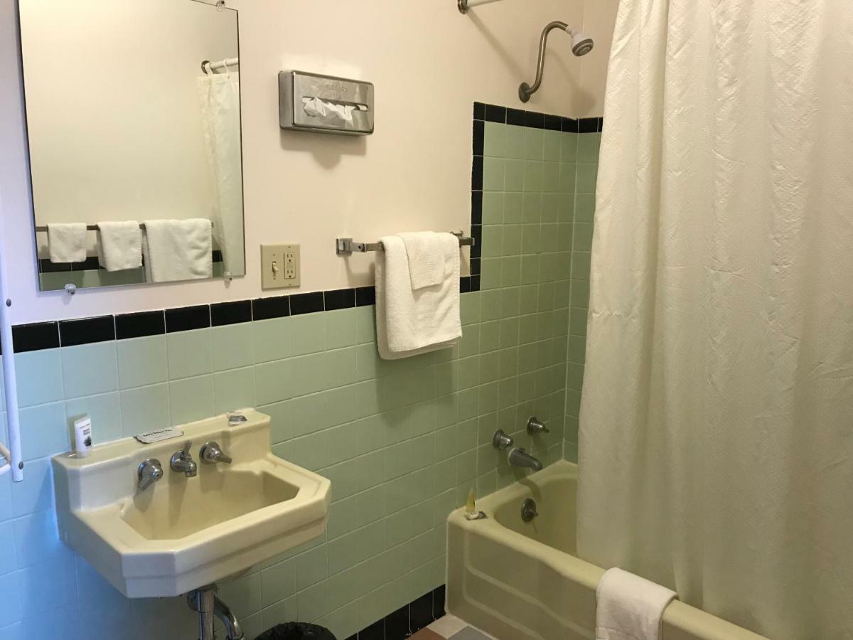 Motel Grand Chadron Εξωτερικό φωτογραφία